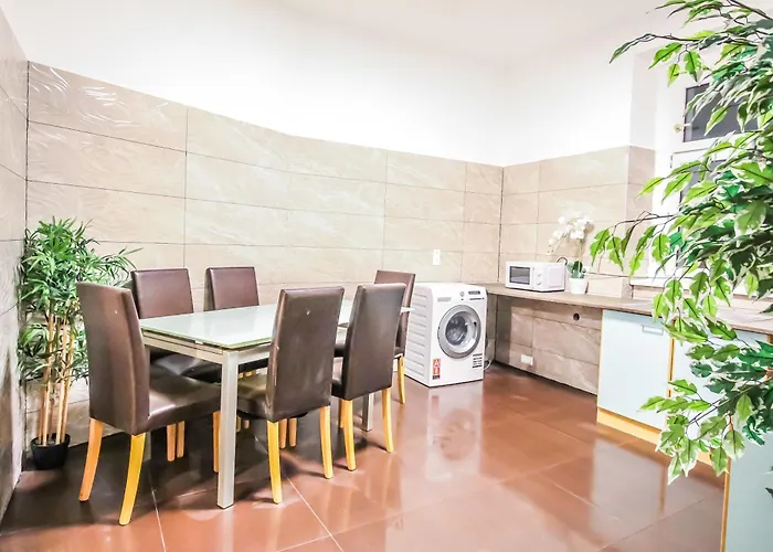Comfortable Accommodations In The Alterlaa Area Lv6